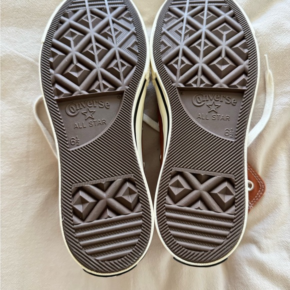 All star Chuck Taylor Converse Brown High-Top Sneakers - Picture 6 of 9